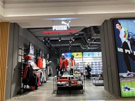 2017年中國零售總額同比增長10.2%，服裝鞋帽消費結構悄然轉變