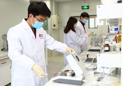 良品鋪子年報出爐,全國吃貨買單78個億
